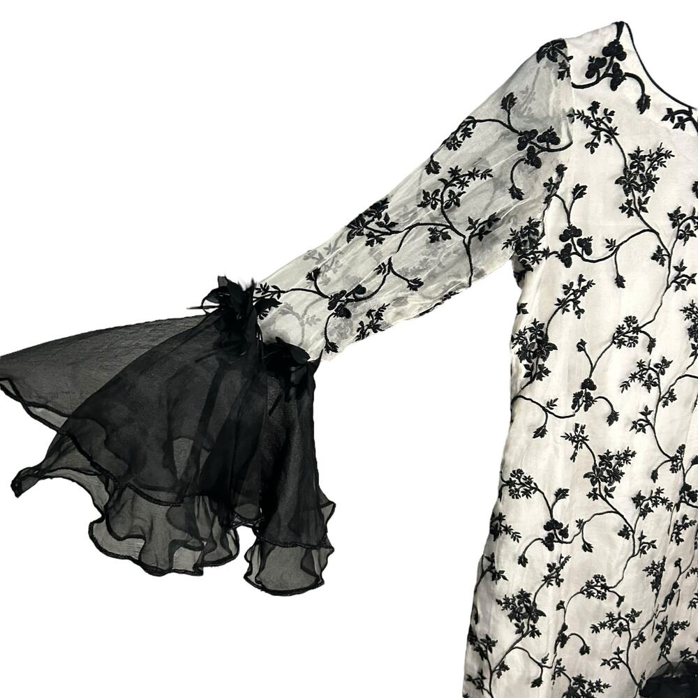Handmade White and Black Floral Dress - Picture 3 of 6